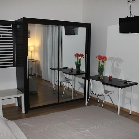 Giro B&B Κατάνια Δωμάτιο φωτογραφία