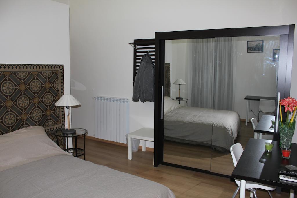 Giro B&B Κατάνια Δωμάτιο φωτογραφία
